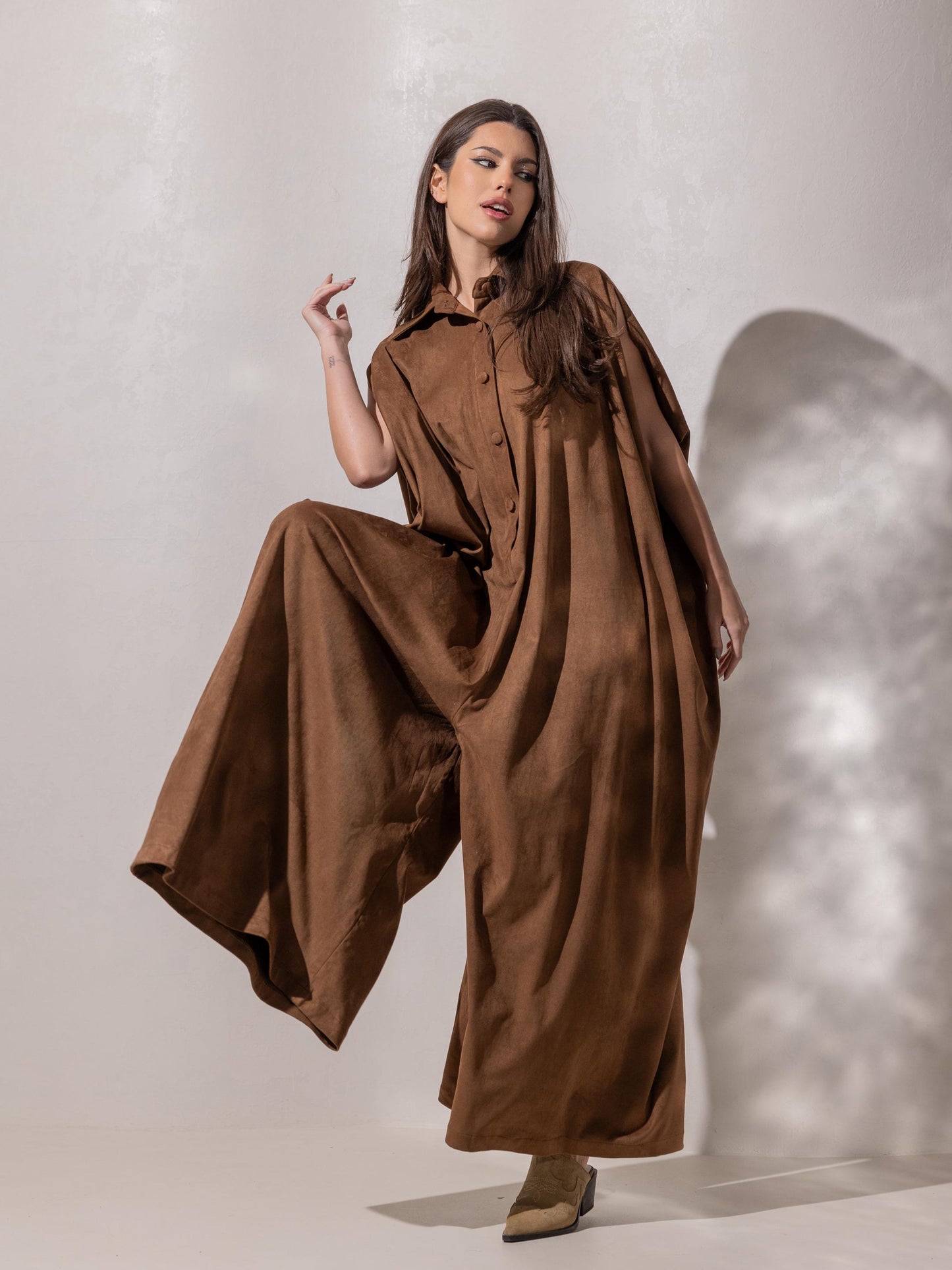 A’s Signature jumpsuit in - Warm borwn Suede